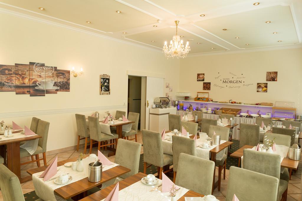 Hotel Cosima Vaterstetten Luaran gambar